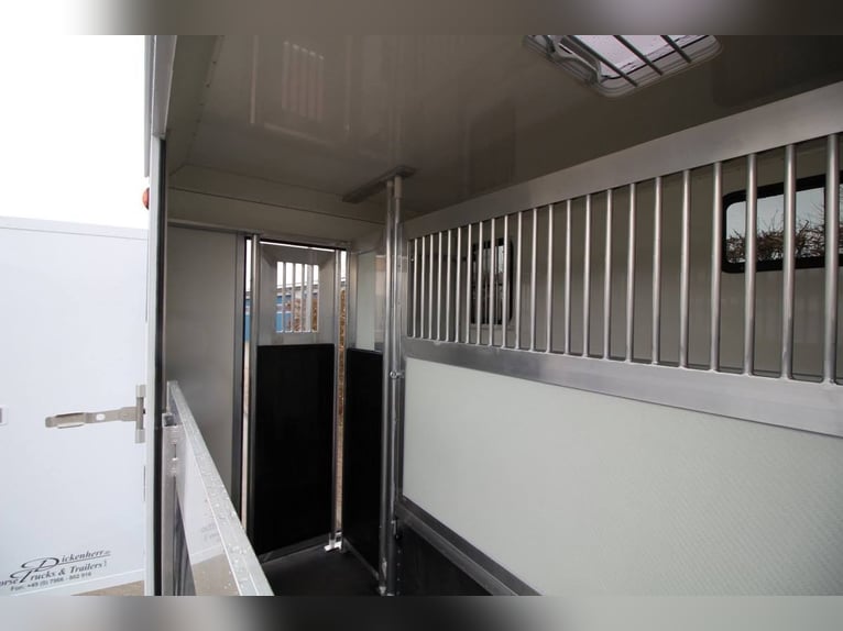 Two-horse trailer with small living compartment, 2.7 tons, horse transporter, stallion equipment