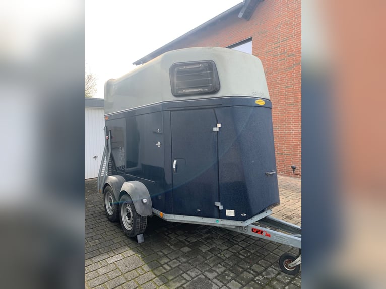 Böckmann horse trailer made of full-polymer with an aluminum floor