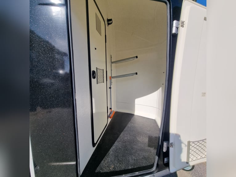 MatriX 2 Horse Full Polyester Trailer