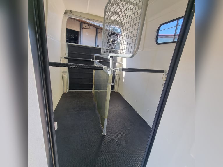 MatriX 2 Horse Full Polyester Trailer