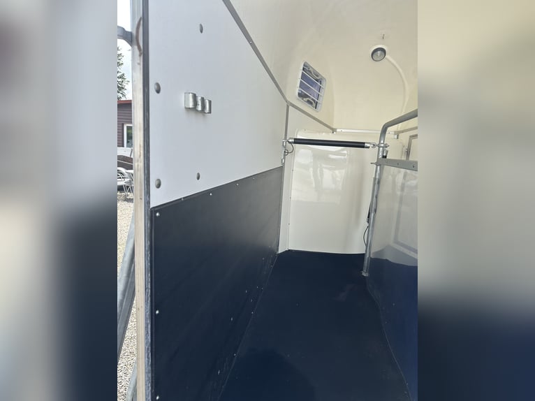 Böckmann Duo EspriT Horse Trailer in Silver & Black with 100 km/h approval