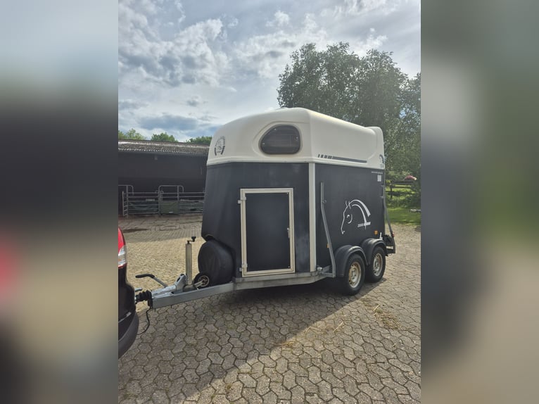 Cheval Liberte horse trailer for 2 horses