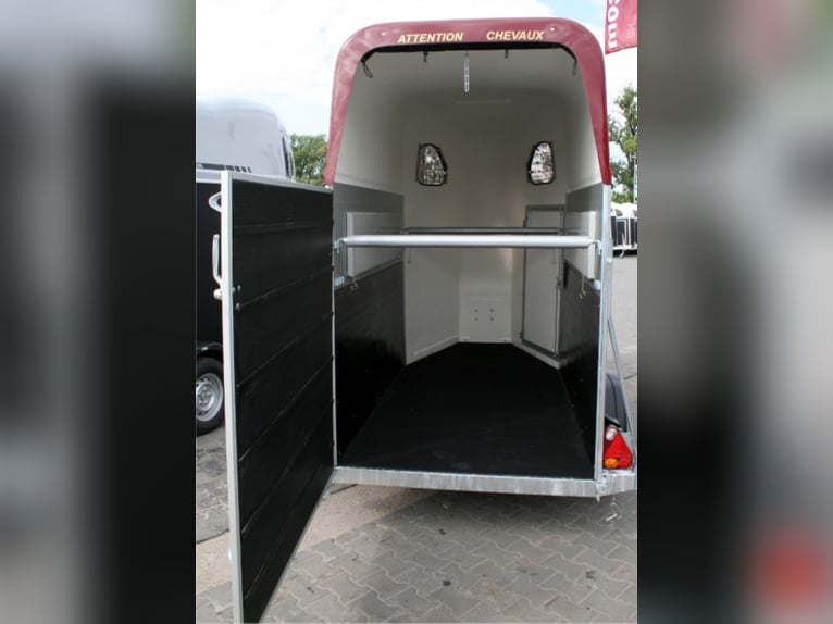 CL Gold ONE White Line 1.5 with aluminum floor, fully equipped