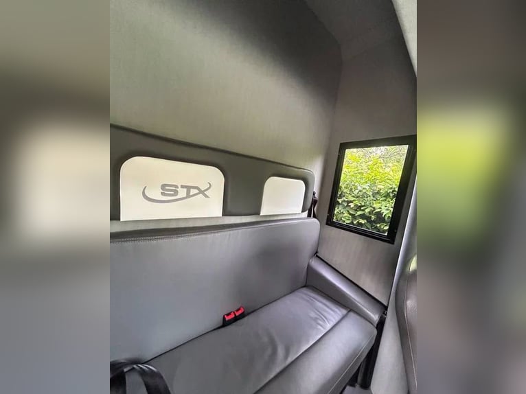 Renault Master STX
