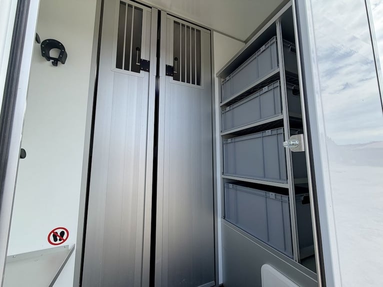 Renault Roelofsen Yorse 2-Horse Trailer – Latest Model – High Payload – SPECIAL PRICE