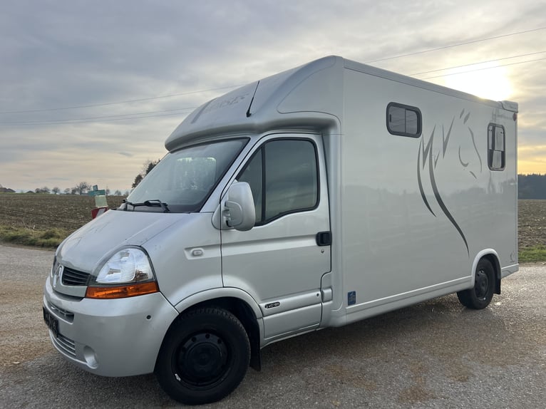 Excellent horse transporter Renault MTM