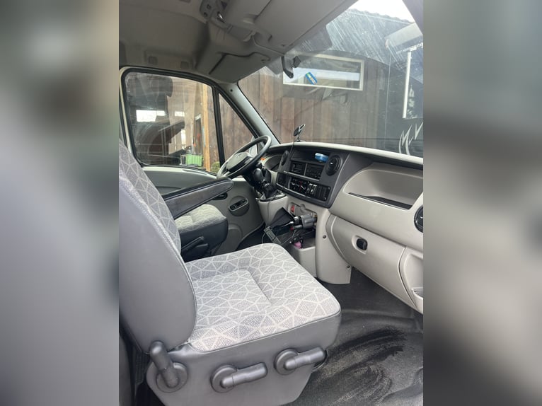 Excellent horse transporter Renault MTM