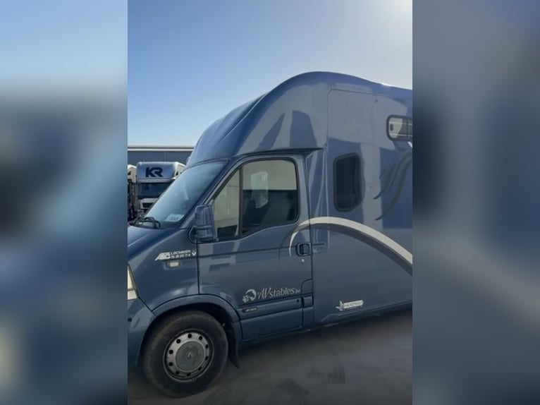 Horse Transport Vehicle Renault Theault