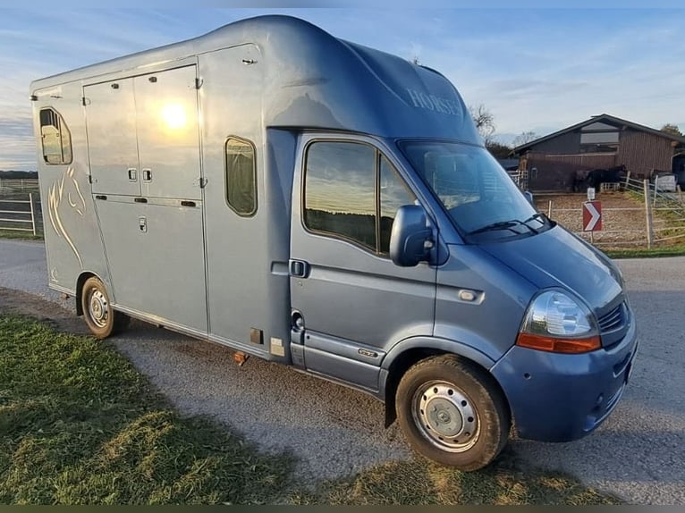 Horsebox Theault Deluxe