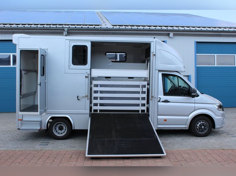 Crafter 50 Dickenherr Horse Transporter