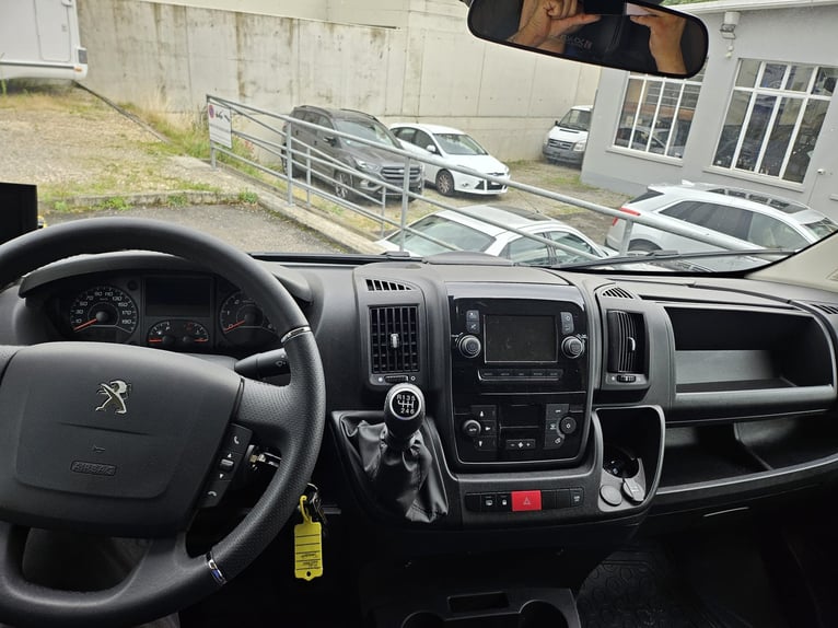Peugeot Boxer 2.2 BlueHDi 165 Pro EQUI-TREK