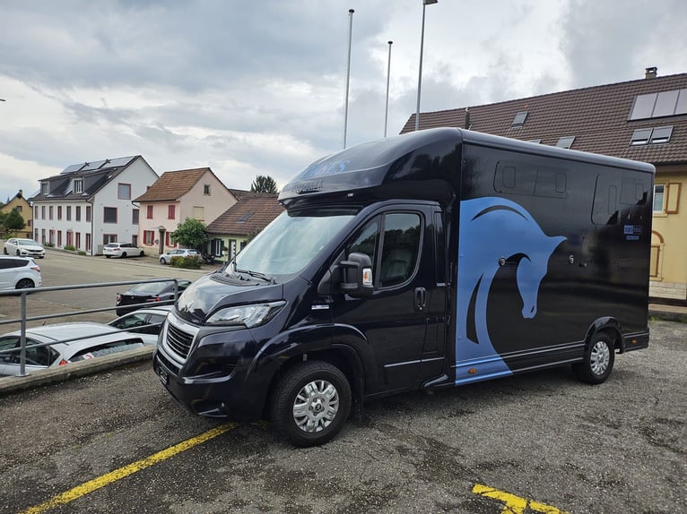 Peugeot Boxer 2.2 BlueHDi 165 Pro EQUI-TREK