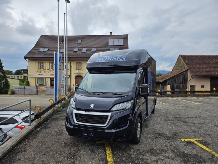 Peugeot Boxer 2.2 BlueHDi 165 Pro EQUI-TREK