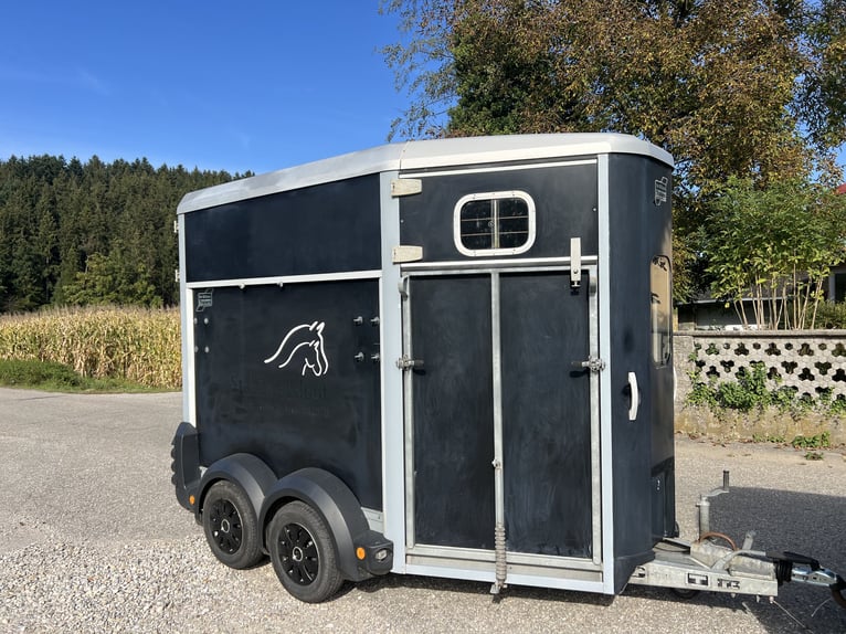 Pferdeanhänger Ifor Williams HB506