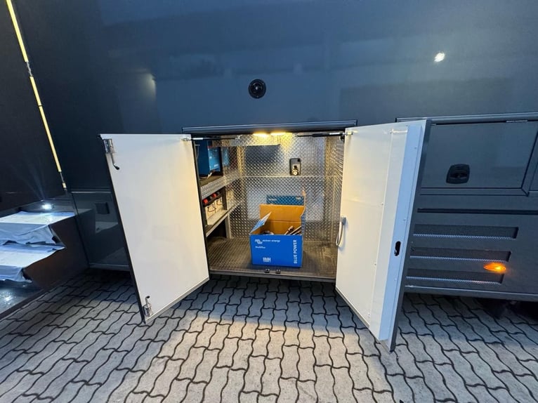 Pferdetransporter Mercedes Benz 1835 Antos Wohnmobil Horsetruck Paardenvrachtwagen