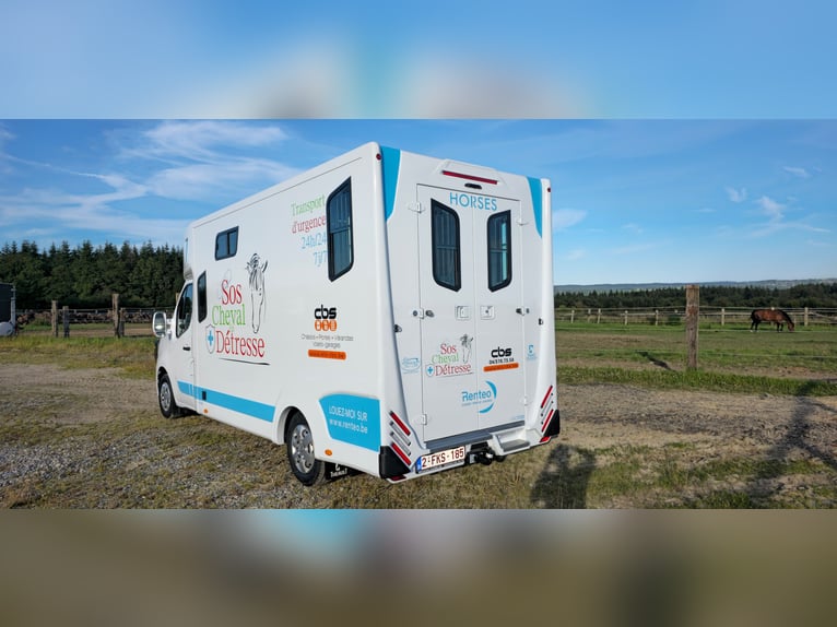 Proteo Switch 165CV 5 places à louer - Somme-Leuze