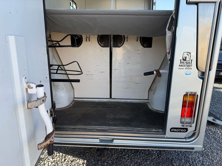 Theault Horsebox Original 