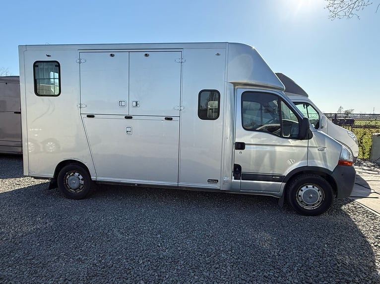 Theault Horsebox Original 