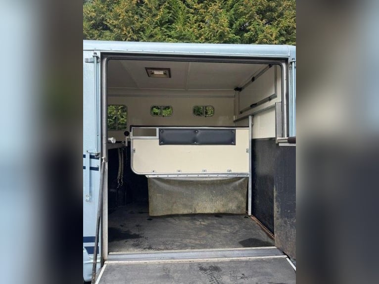 Horse transporter 3.5 tons *only 92,000 km*
