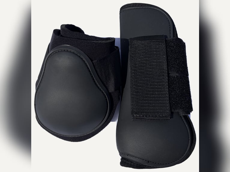 Set of boots front and back