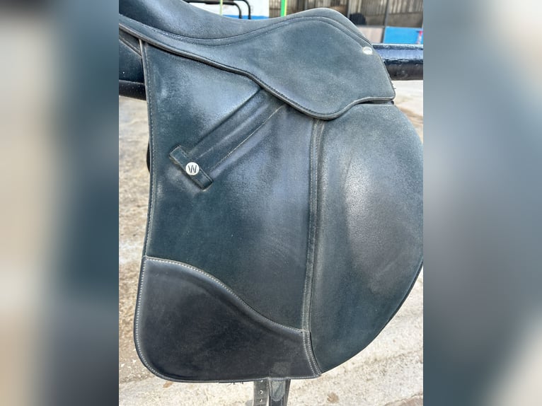 Dressage saddle wintec