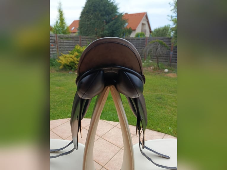 Jorge Canaves Celebration Dressage Saddle