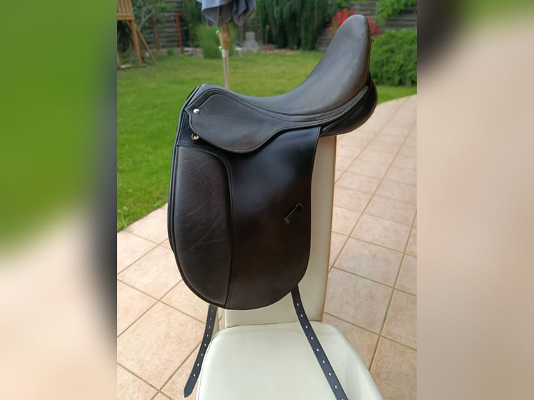 Jorge Canaves Celebration Dressage Saddle
