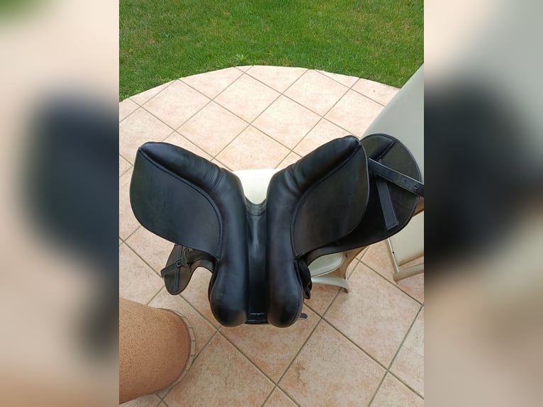 Jorge Canaves Celebration Dressage Saddle
