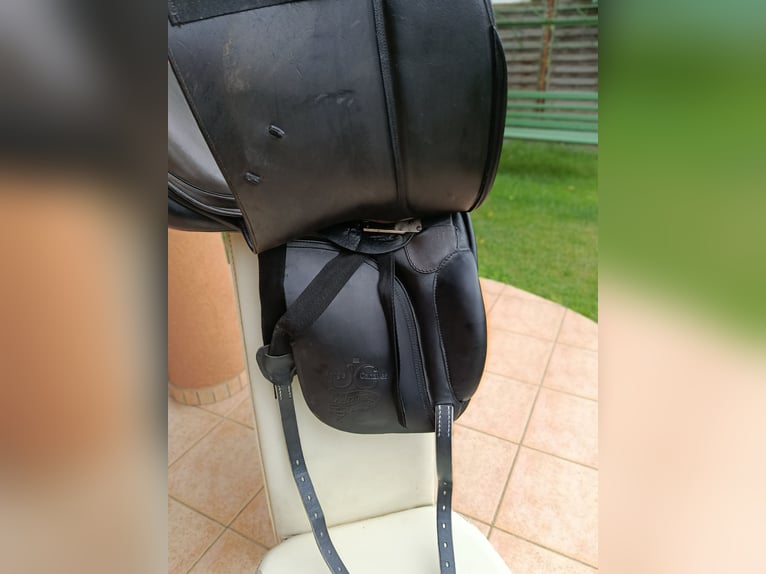 Jorge Canaves Celebration Dressage Saddle