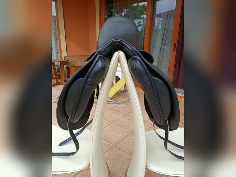 Jorge Canaves Celebration Dressage Saddle