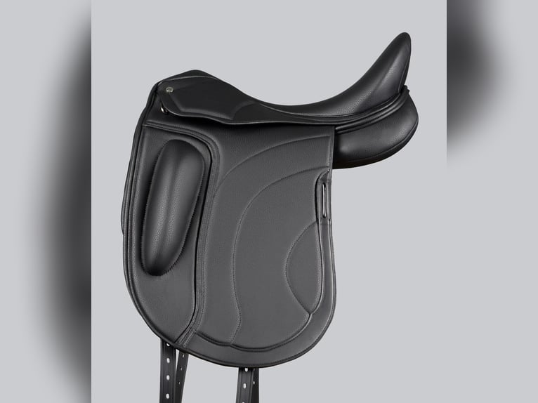 Montpellier Synthetic Dressage Saddle Black