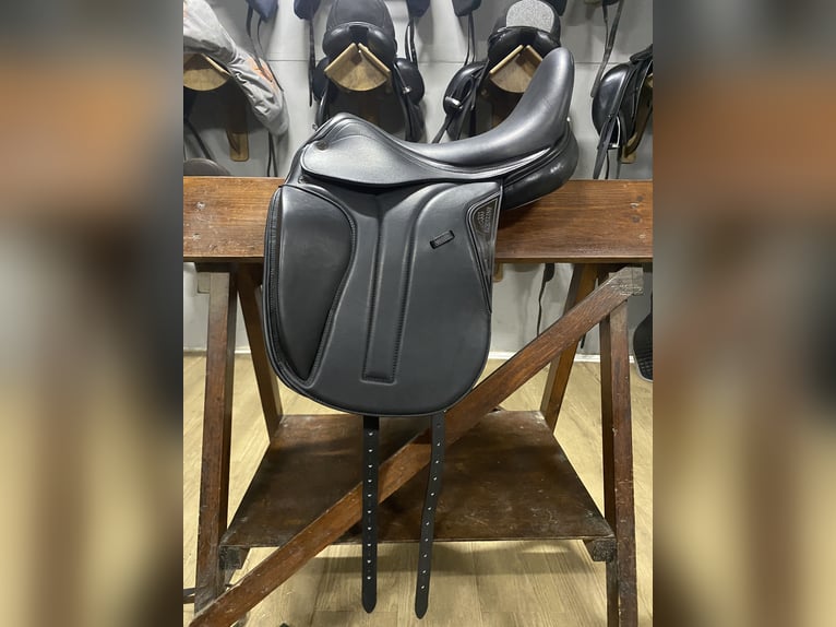 New! Equiline Dressage Saddle