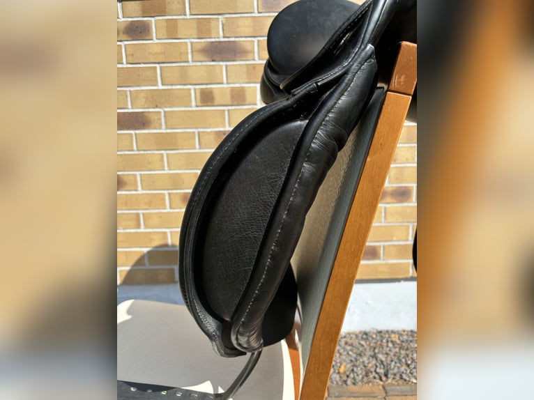 Passier dressage saddle, size 17