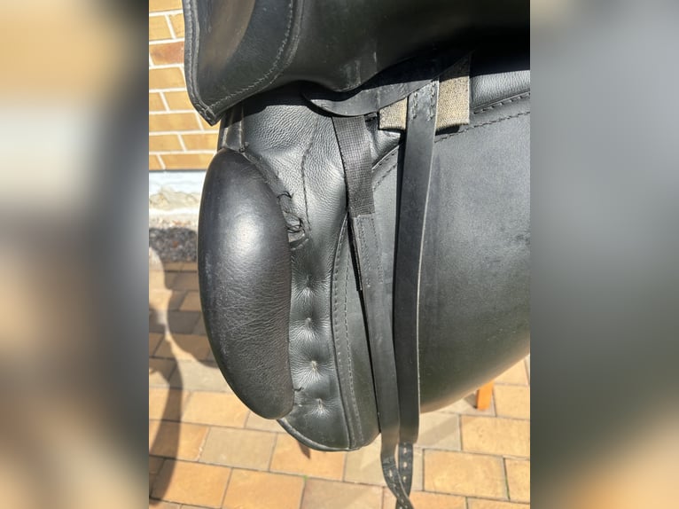 Passier dressage saddle, size 17