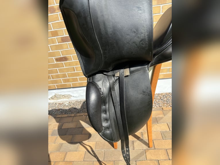 Passier dressage saddle, size 17