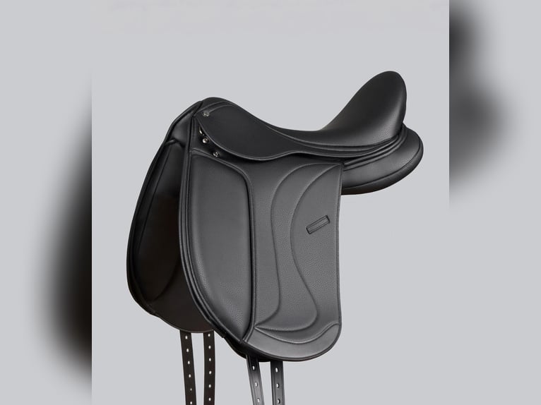 Reims Synthetic Dressage Saddle Black