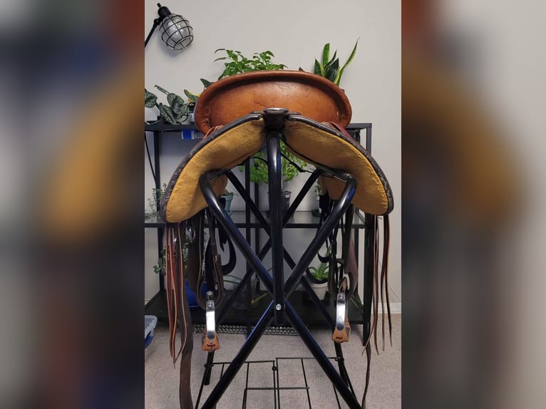 16" Circle Y Western Saddle