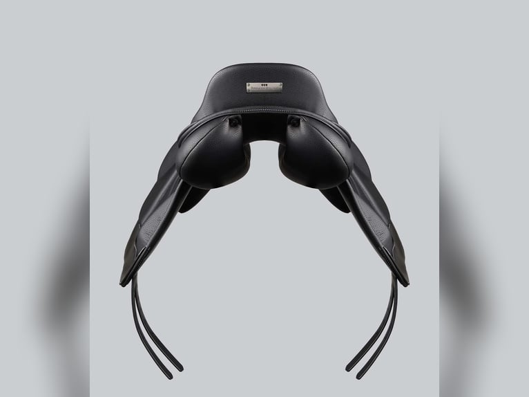 Rouen Synthetic Monoflap Cross Country Saddle Black