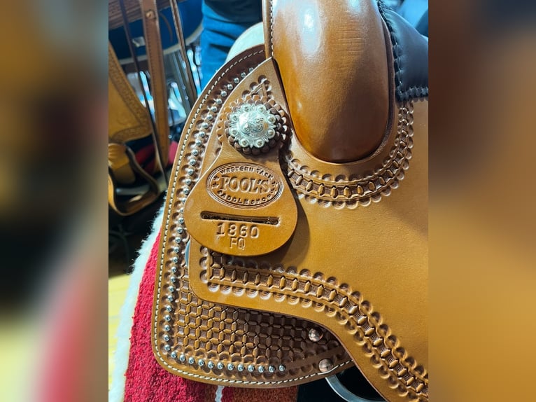 Western saddle