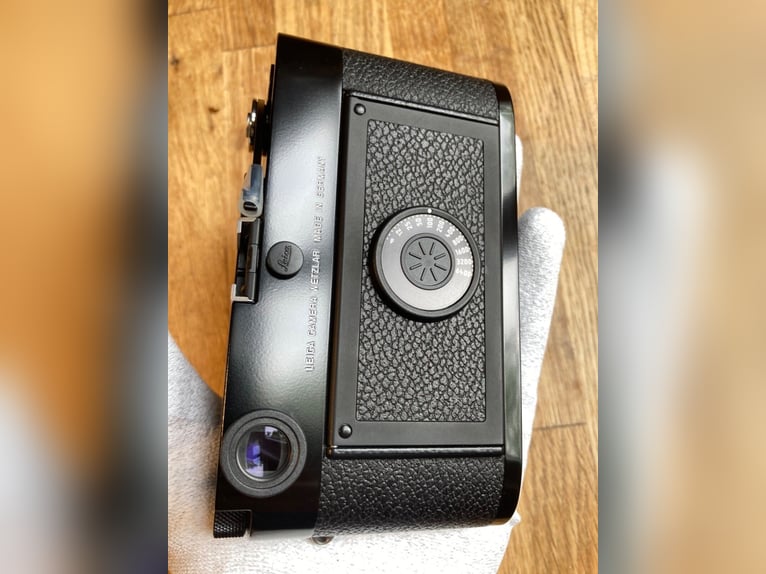 Leica MP Black Paint - 10302 - like NEW!