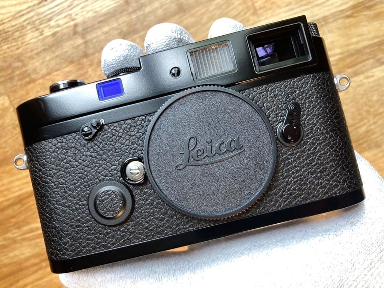 Leica MP Black Paint - 10302 - like NEW!