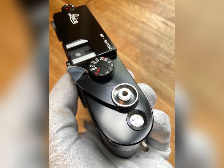 Leica MP Black Paint - 10302 - like NEW!