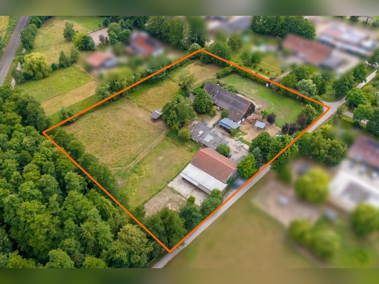 Bauern/-Pferdehof mit viel Potenzial und hervorragender Infrastruktur!
