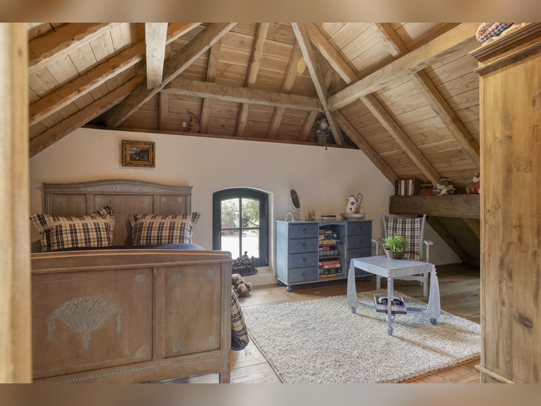 Country estate with equestrian facilities including an indoor riding arena, outdoor riding arena, an