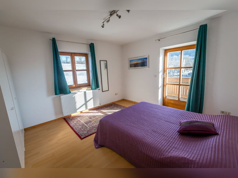 Dream farmhouse with an expanded equestrian area in Zeilarn (east of Munich), commission-free