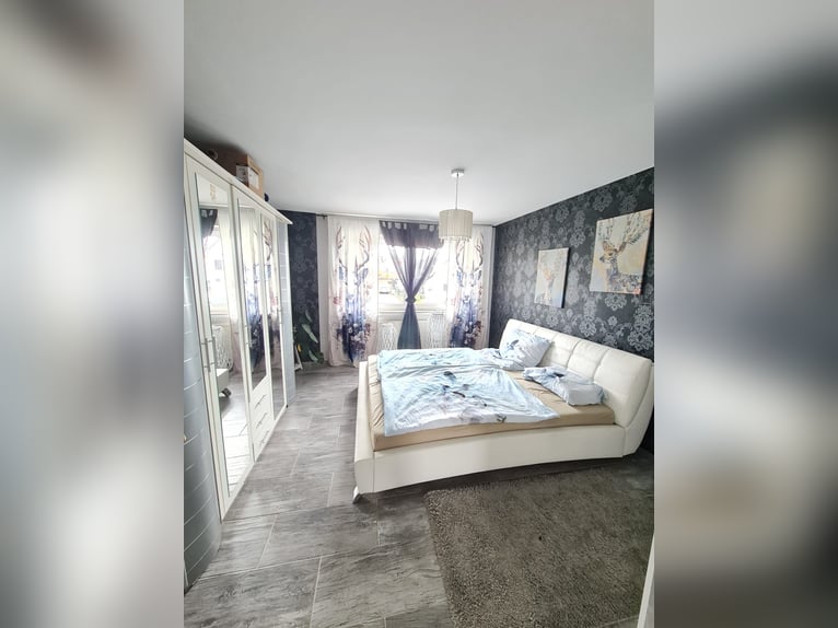 Einfamilienhaus mit Pferde- bzw. Tierhaltung und weiteren Nutzungsmöglichkeiten