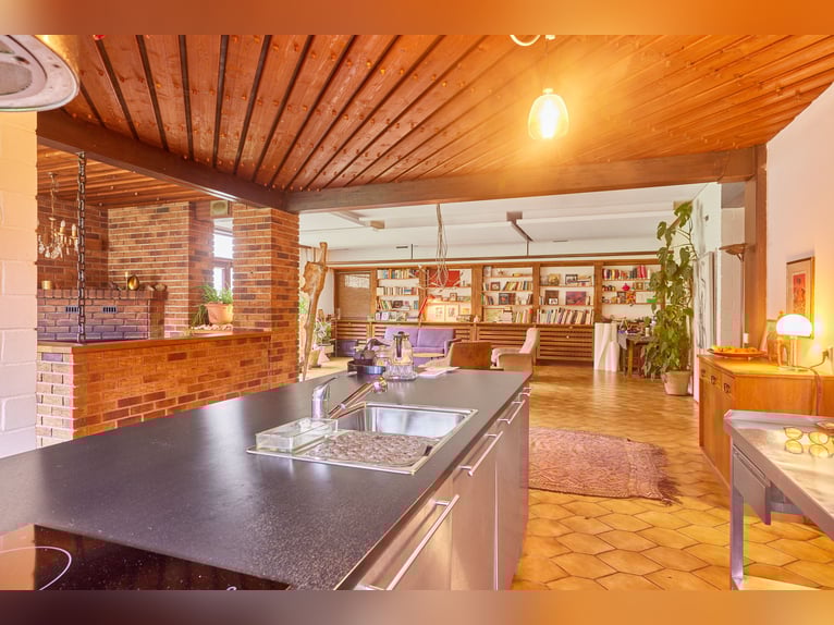 Equestrian facility in the Black Forest on a leasehold property featuring two residential units!