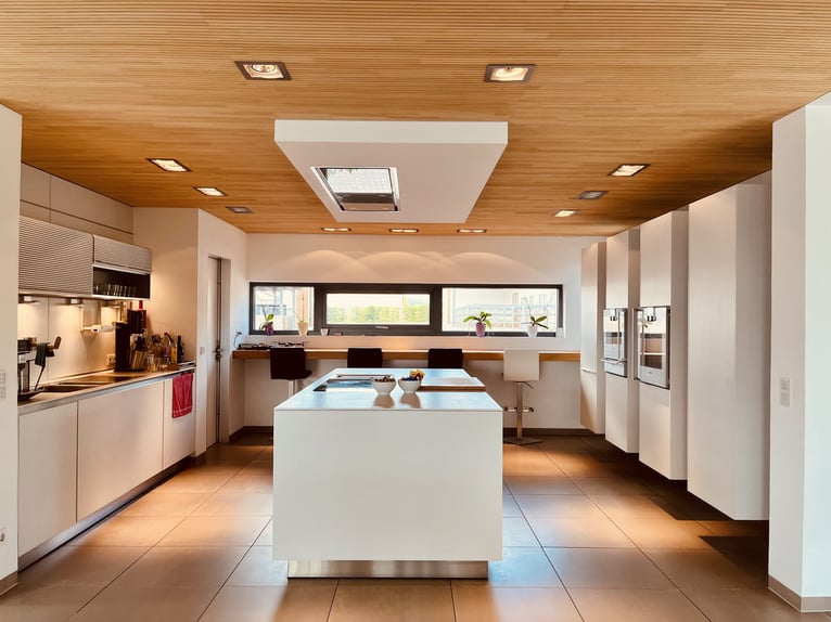 Equestrian idyll meets design – living in style, enjoying luxury V13132