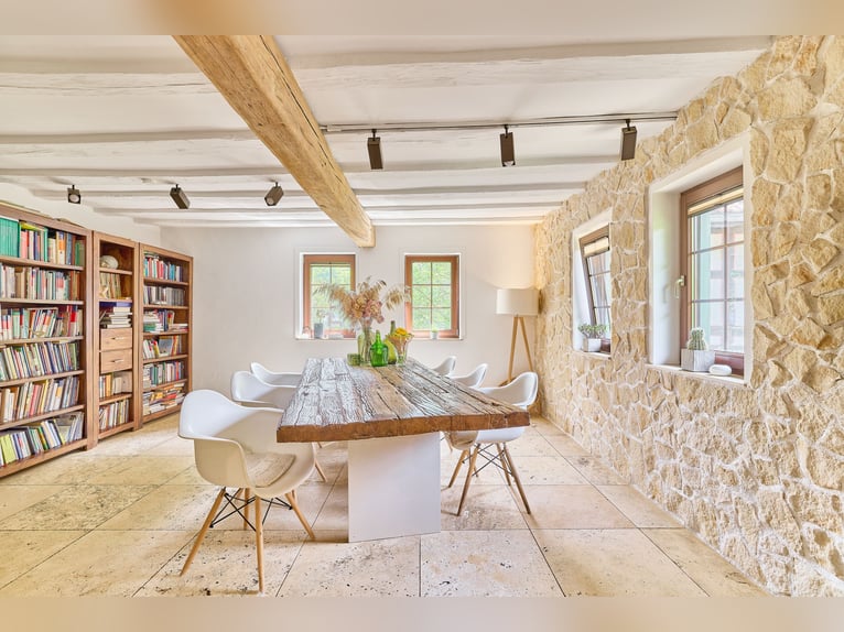 Equestrian property in the Odenwald featuring two residential houses and space for 5-10 horses!