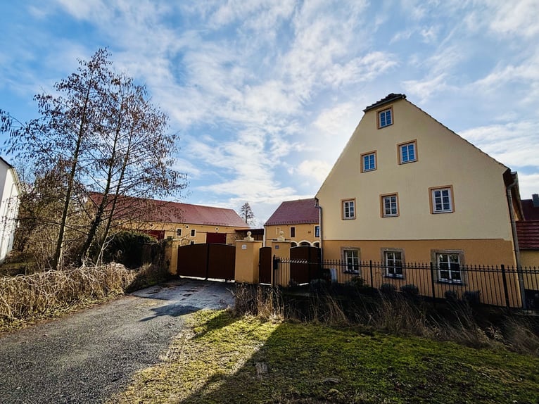 Exceptional listed estate for individualists. Perfect for equine keeping.